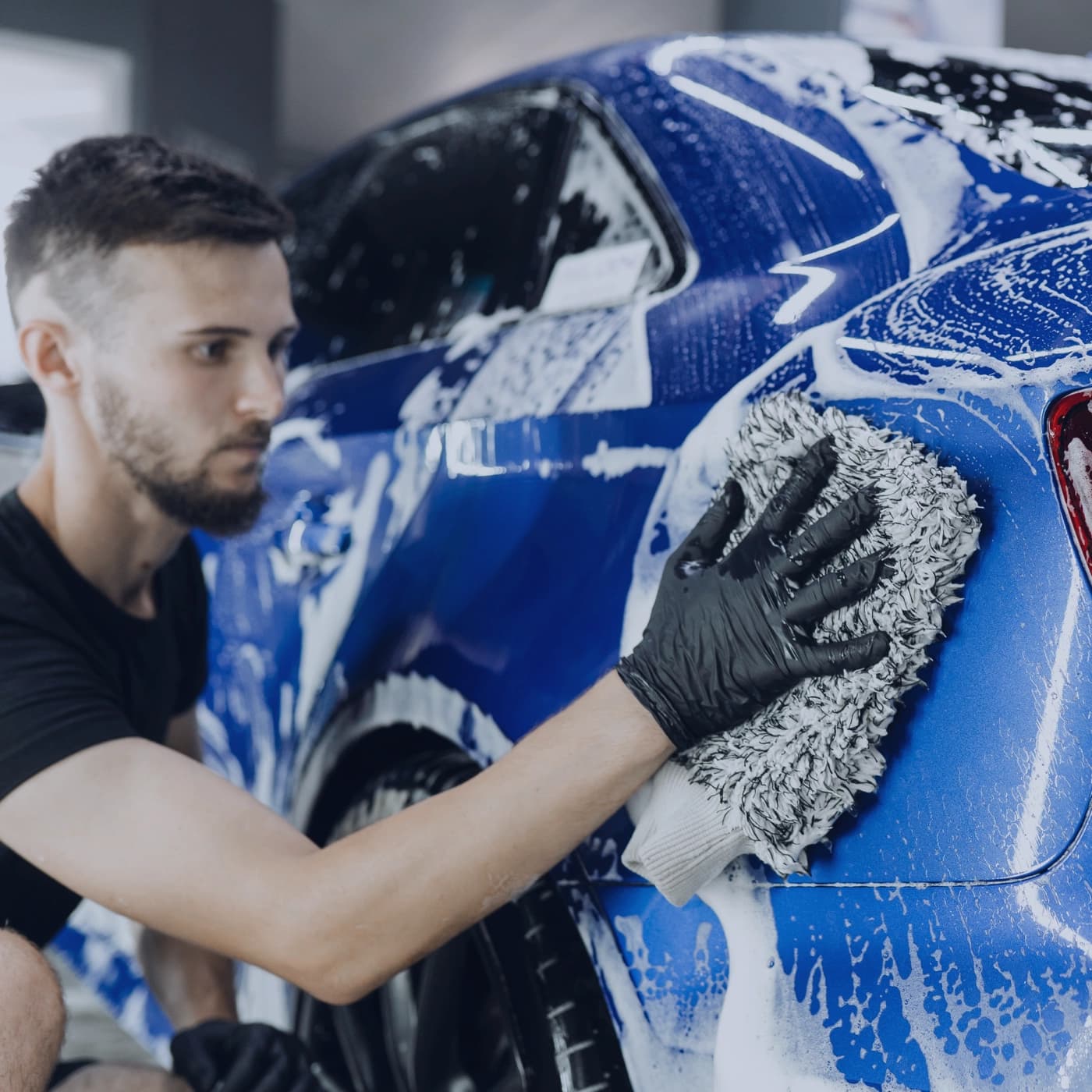 Je auto poetsen als een professional: stappen en producten